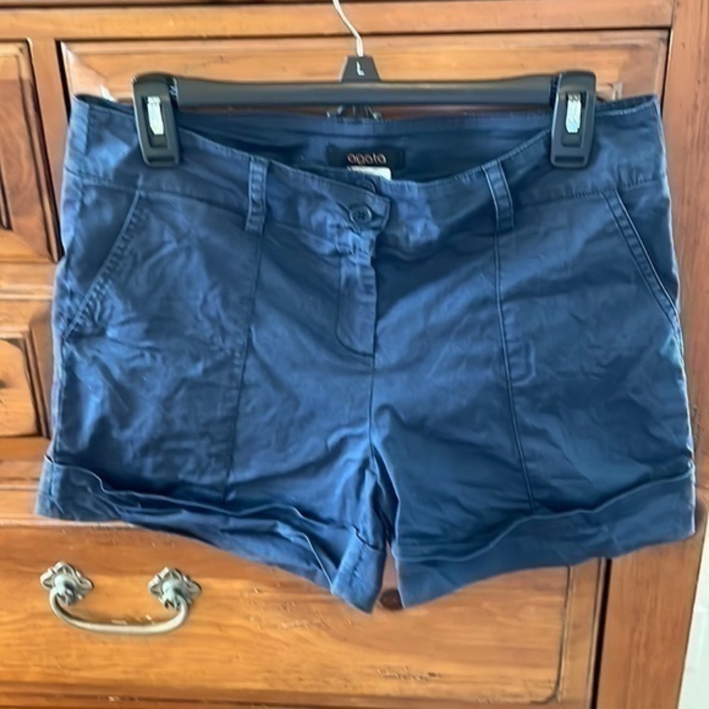 Agata Women’s navy blue shorts with pockets front and back size 10 EUC